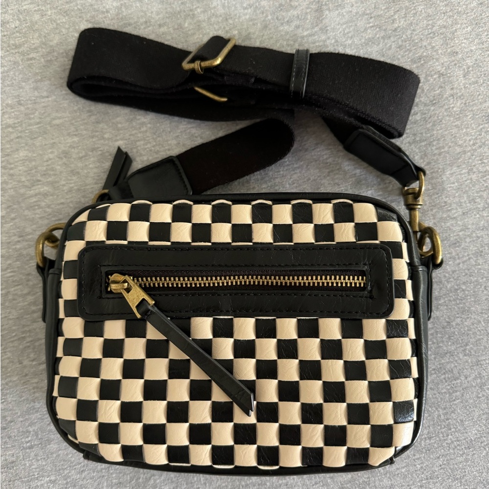 Universal Thread Cross Body Bag